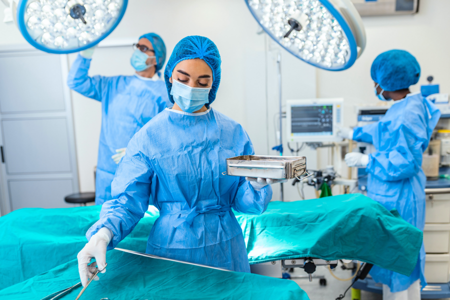 Nurse Anesthetist vs. Anesthesiologist: The Differences Explained