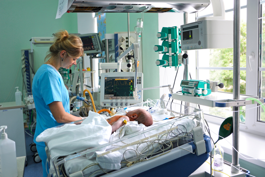 ICU vs. ER Nurse – What Is the Difference?