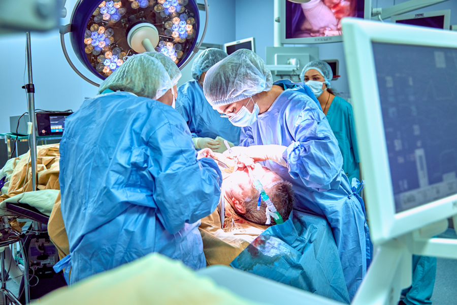 Nurse Anesthetist vs. Anesthesiologist: The Differences Explained